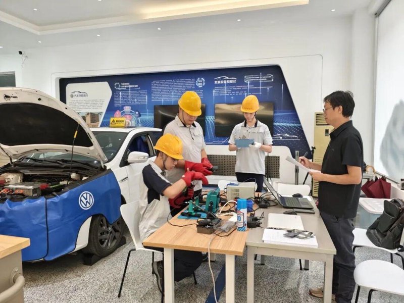 家具定制:打造专属的生活空间